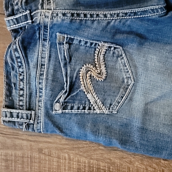 Maurices capris size 5/6 - Picture 3 of 8